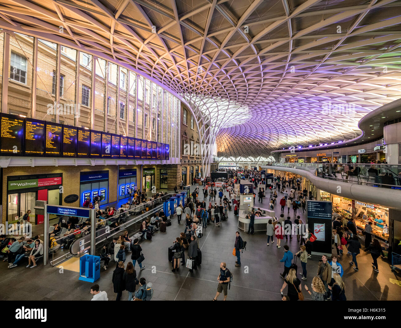 Kings Cross Station London UK Western Concourse by John McAslan ...