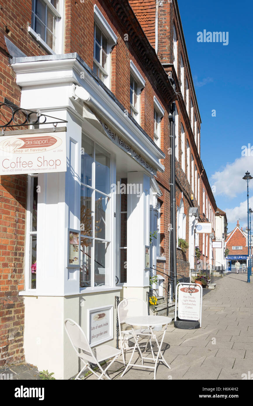 Bottega dei Sapori Coffee Shop, Alton High Street, Alton, Hampshire, England, United Kingdom Stock Photo