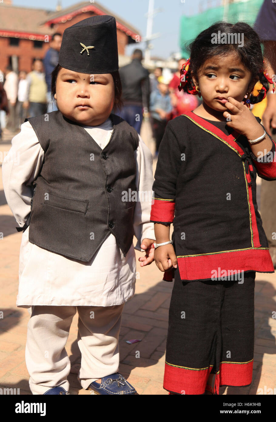 Kathmandu, Nepal. 31st Oct, 2016. Kids from Newar community participate in cultural rally to mark the New Year of Nepal Sambat 1137 in Kathmandu. Nepal Sambat, founded by Shankhadhar Sakhwa, is a national lunar calendar of Nepal which begins on fourth day of Tihar festival. Credit:  Archana Shrestha/Pacific Press/Alamy Live News Stock Photo