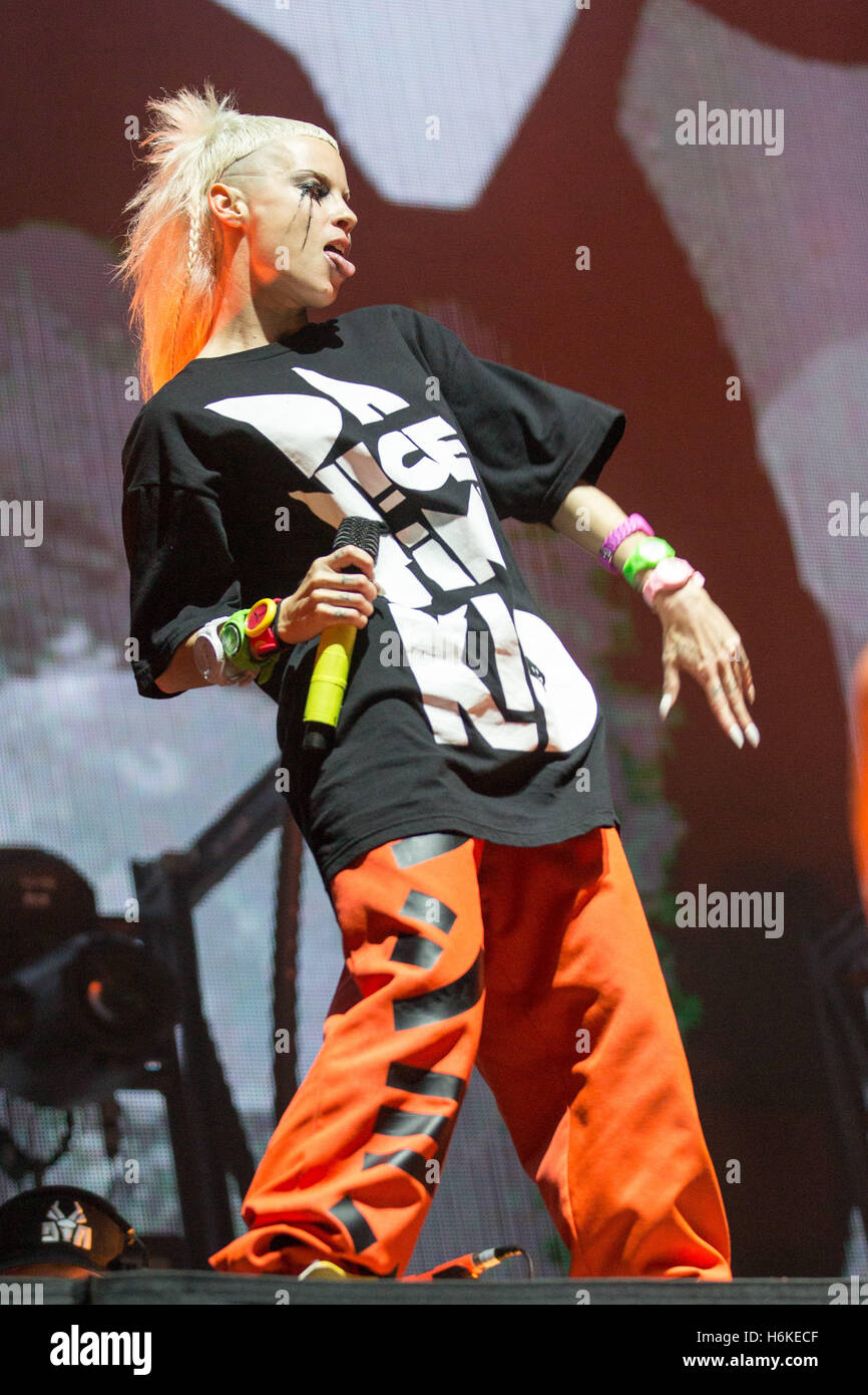 New Orleans, Louisiana, USA. 29th Oct, 2016. YOLANDI VISSER (ANRI DU