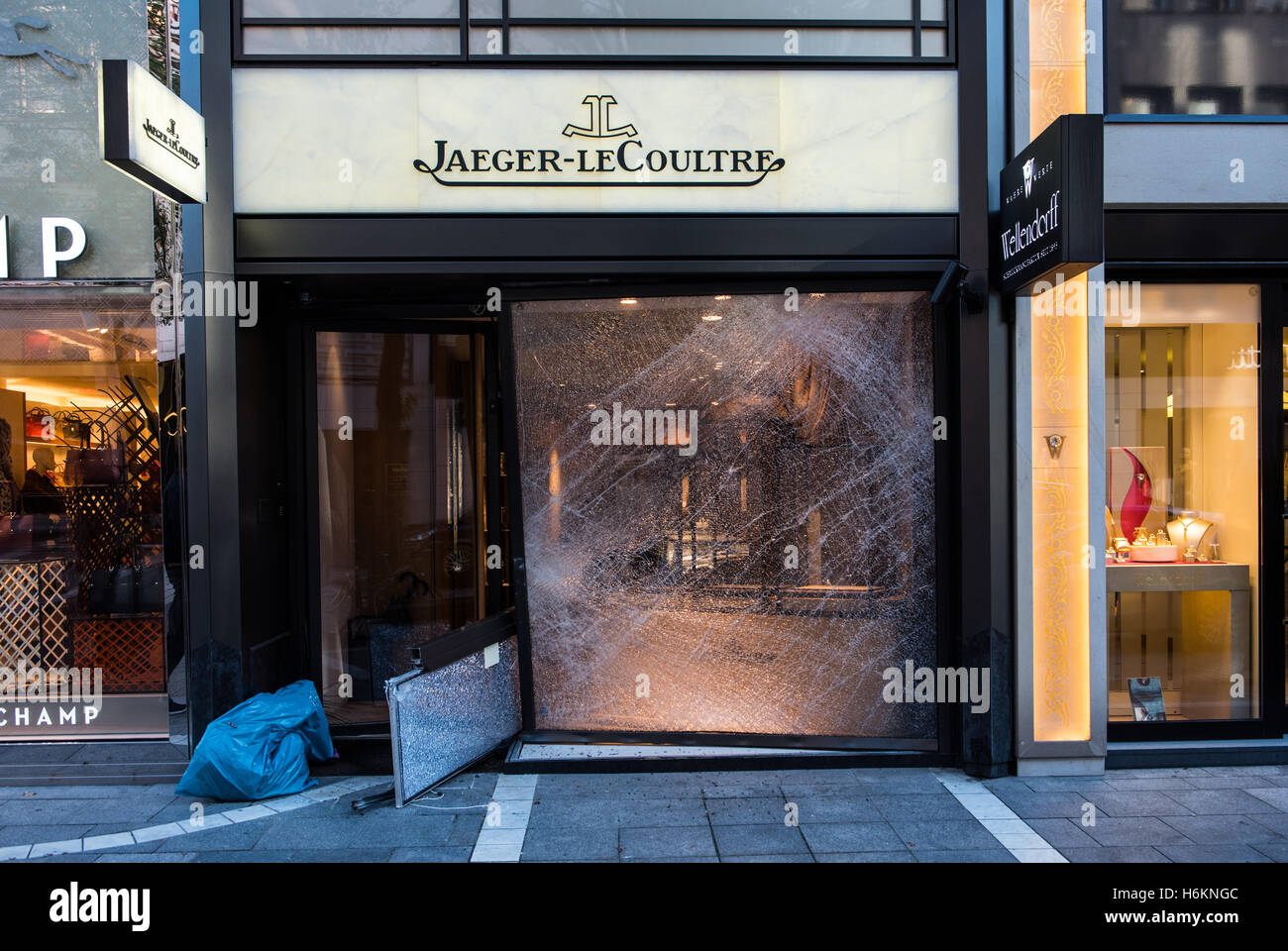 Frankfurt Germany. 31st Oct 2016. The destroyed glass front of