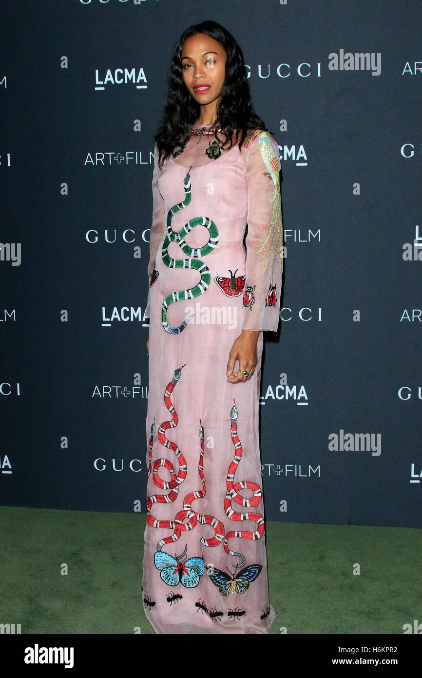 Los Angeles, CA, USA. 29th Oct, 2016. Zoe Saldana at arrivals for 2016 LACMA Art   Film Gala, Los Angeles County Museum of Art, Los Angeles, CA October 29, 2016. © Priscilla Grant/Everett Collection/Alamy Live News Stock Photo