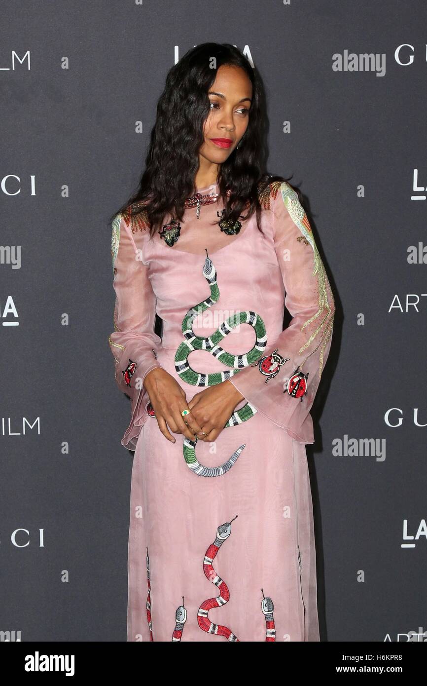 Los Angeles, CA, USA. 29th Oct, 2016. Zoe Saldana at arrivals for 2016 LACMA Art   Film Gala, Los Angeles County Museum of Art, Los Angeles, CA October 29, 2016. © Priscilla Grant/Everett Collection/Alamy Live News Stock Photo