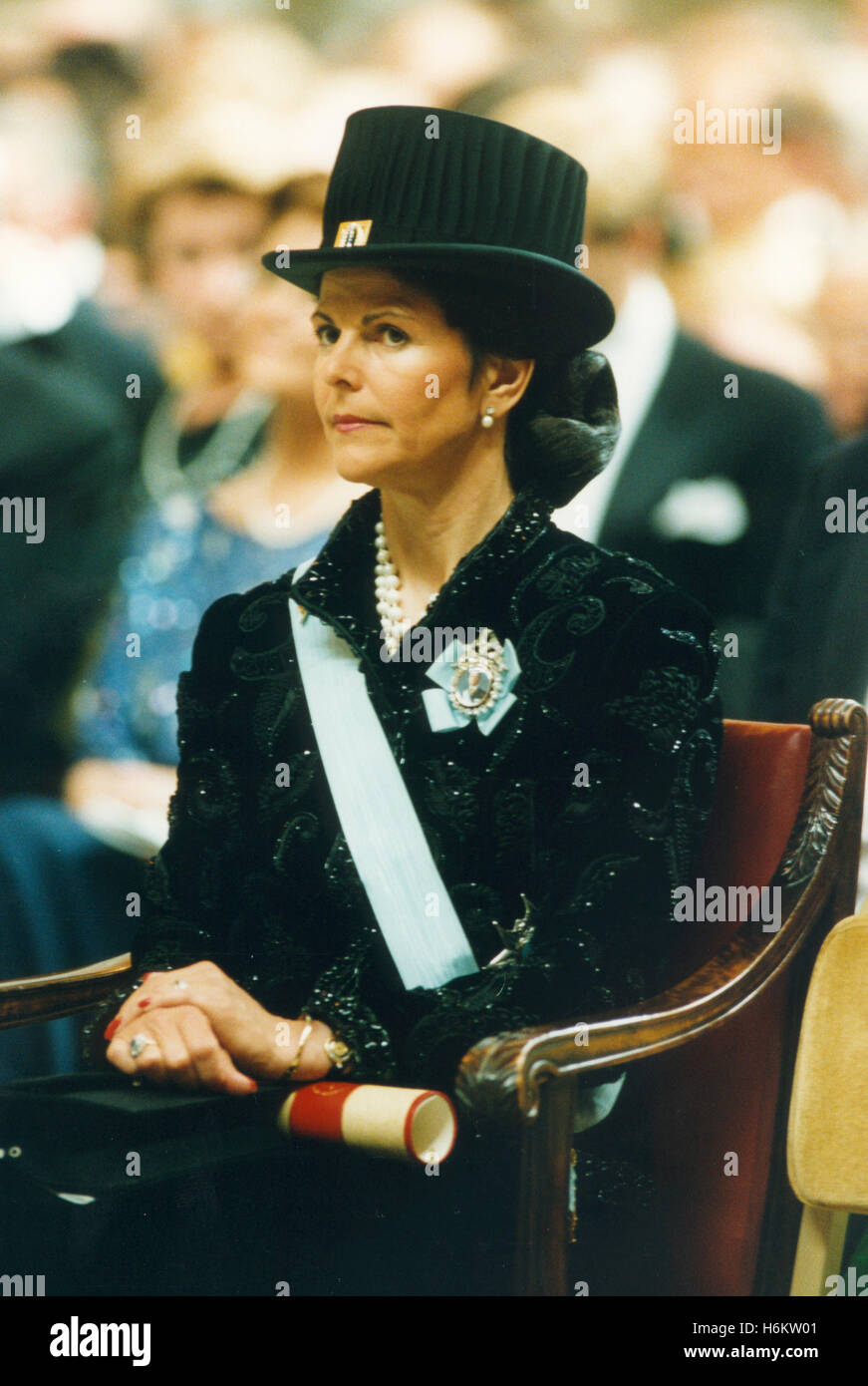 QUEEN SILVIA in doctorate at Graduation as honorary doctor at KI 1996 Stock Photo
