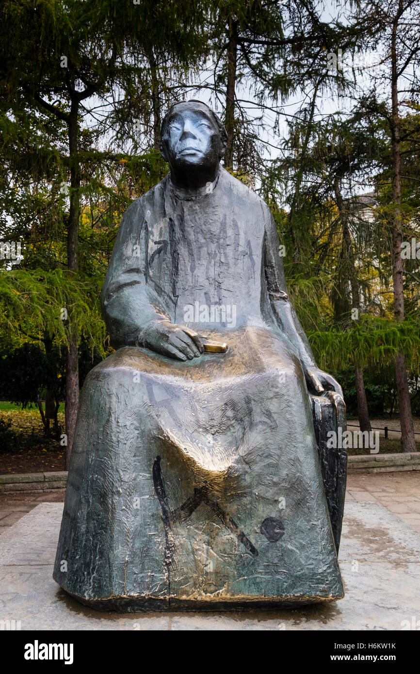 Kathe Kollwitz Sculpture