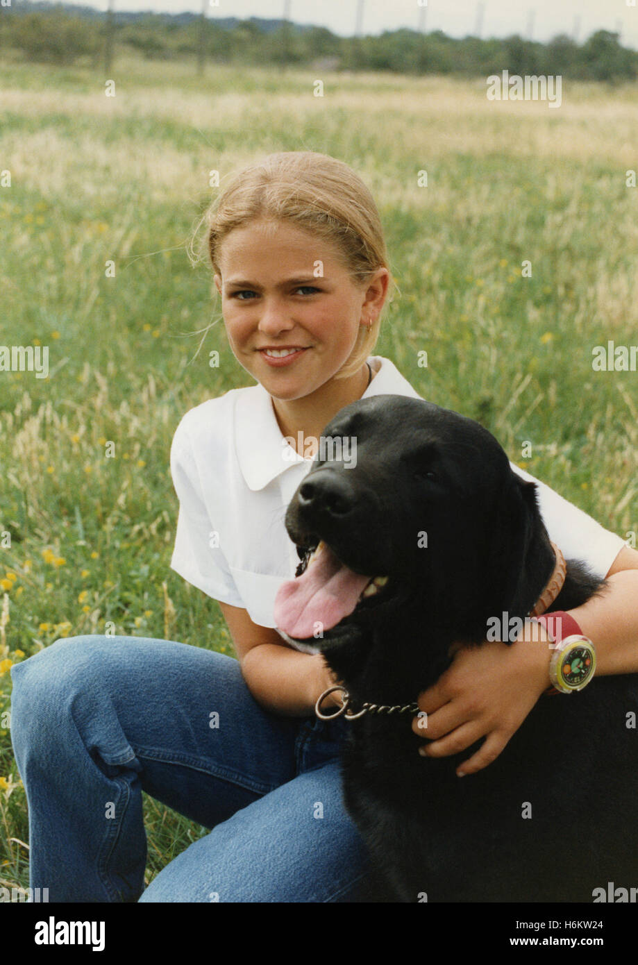 princess-madeleine-with-the-family-dog-at-vacation-at-land-1993-H6KW24.jpg