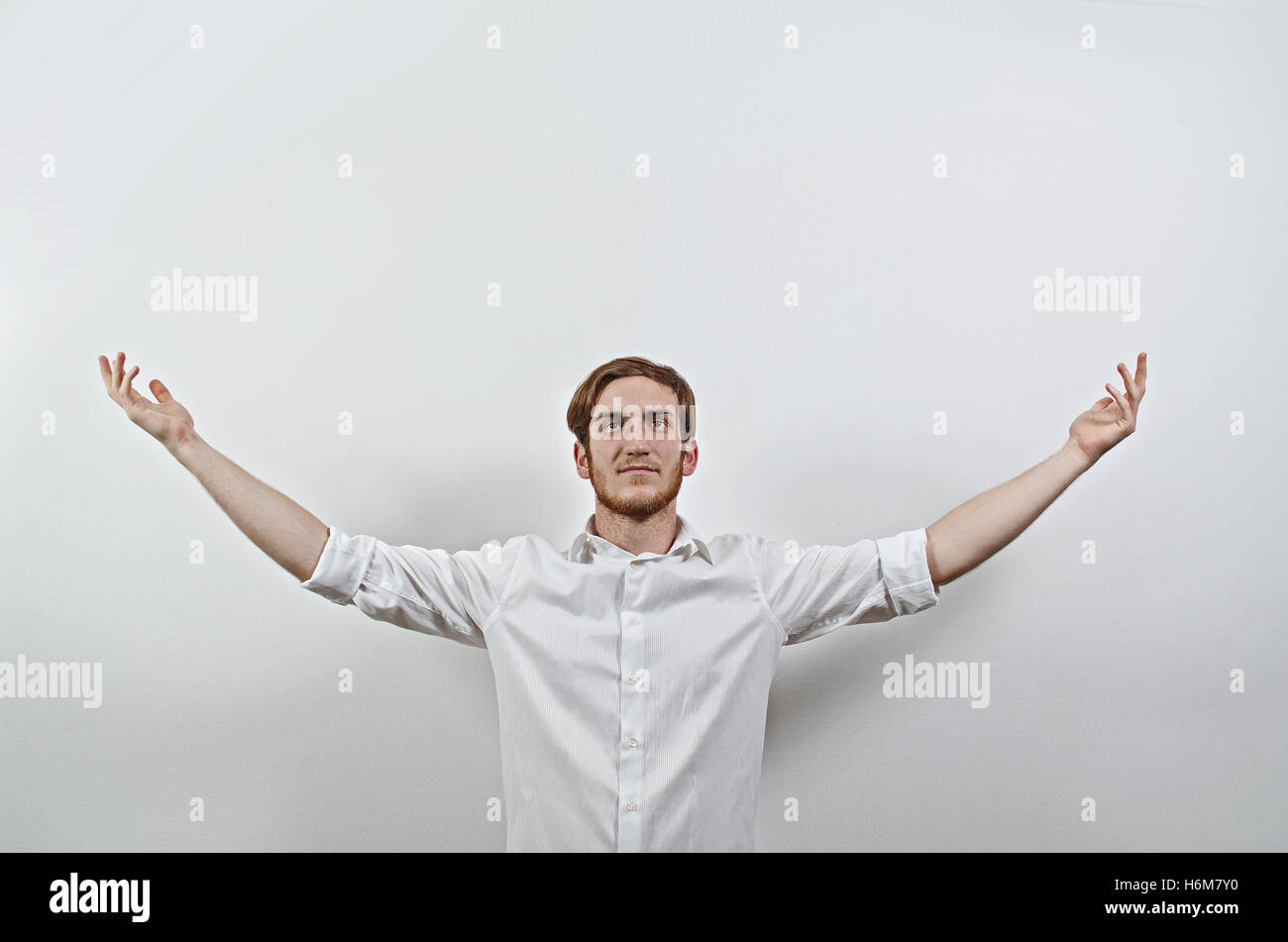 Arms open gesture hires stock photography and images Alamy