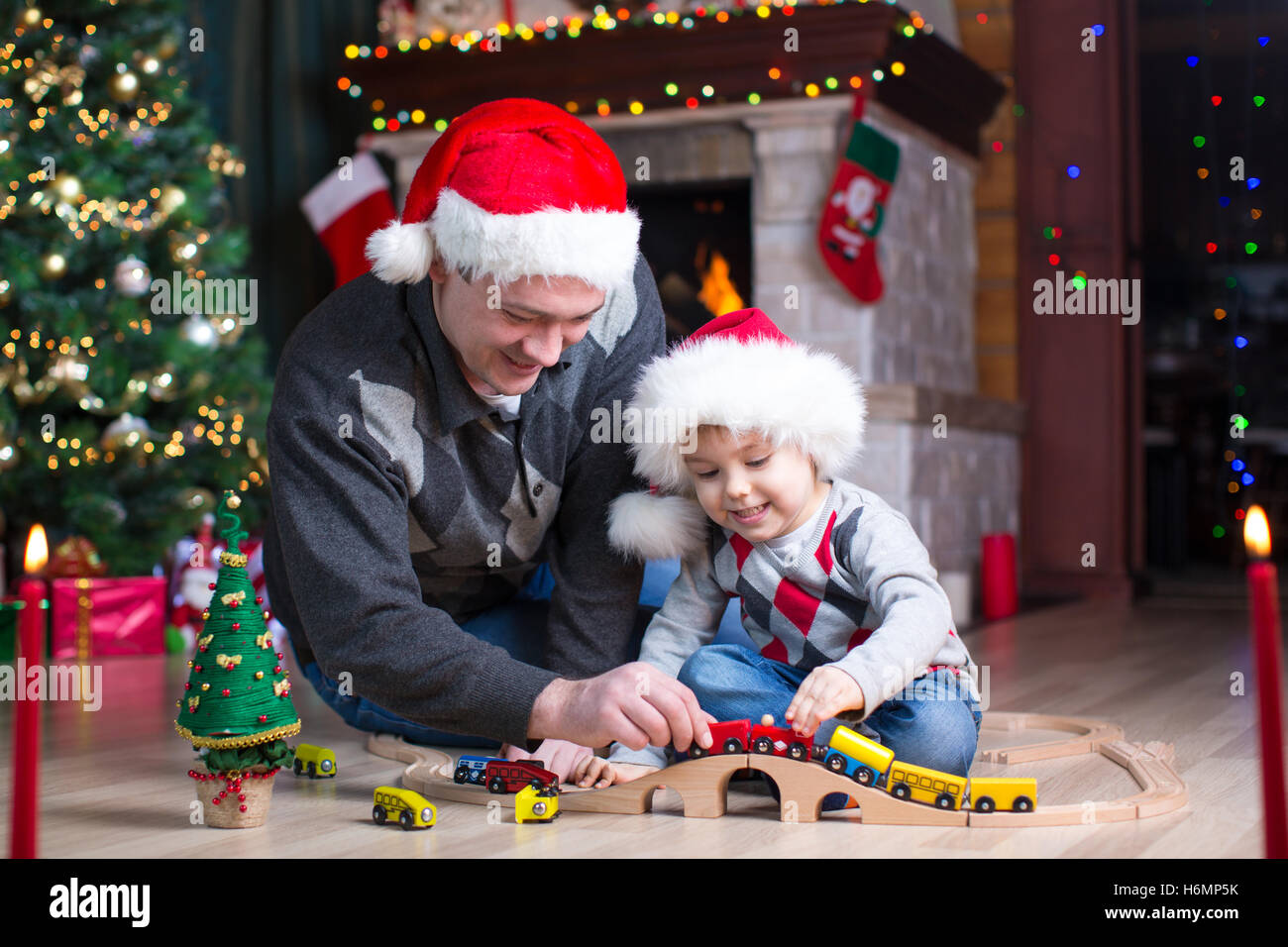 Christmas Decorations Richmond Train Station 2022 Model Railway Christmas High Resolution Stock Photography And Images - Alamy