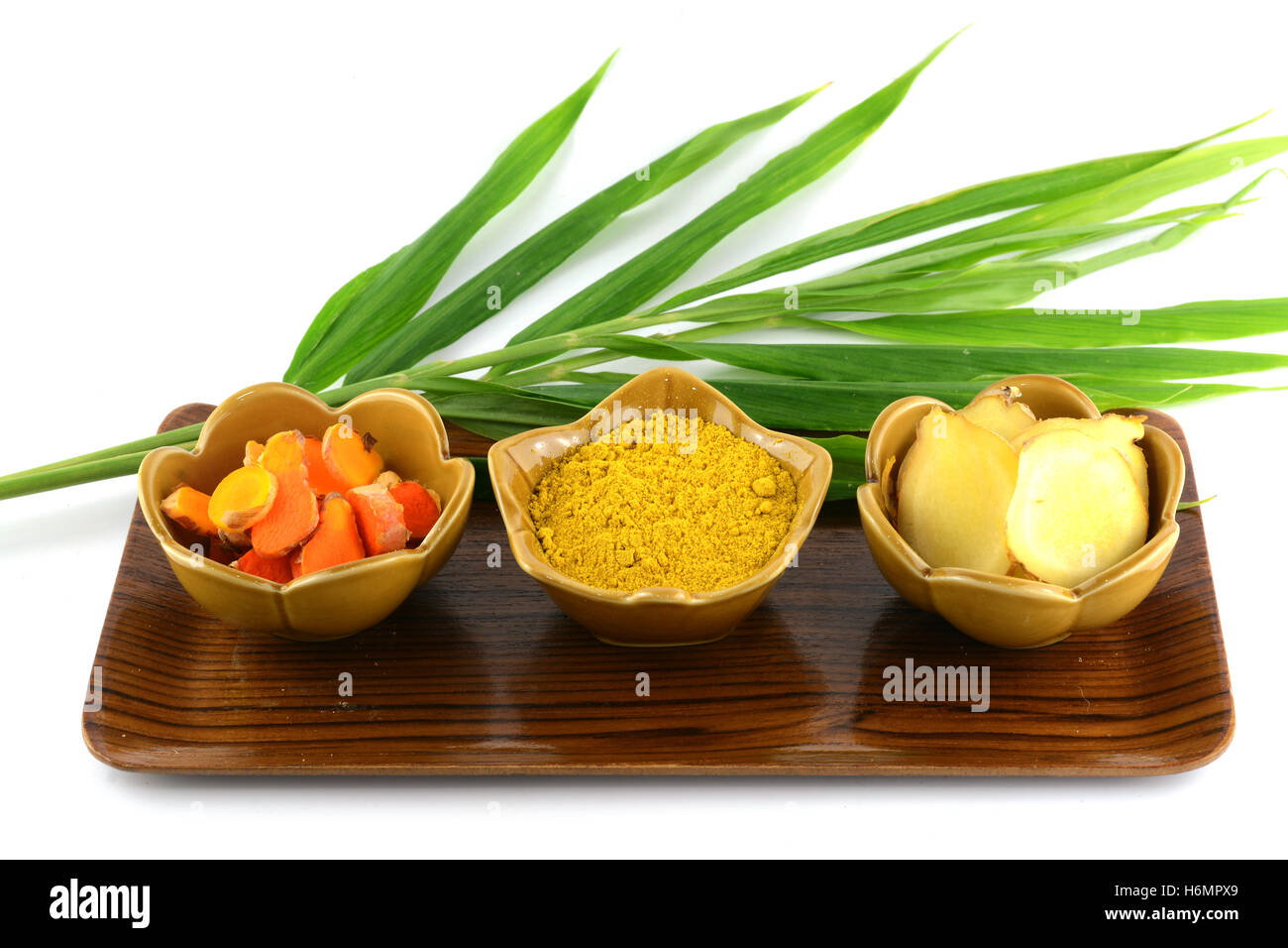 Turmeric roots and powder Stock Photo Alamy