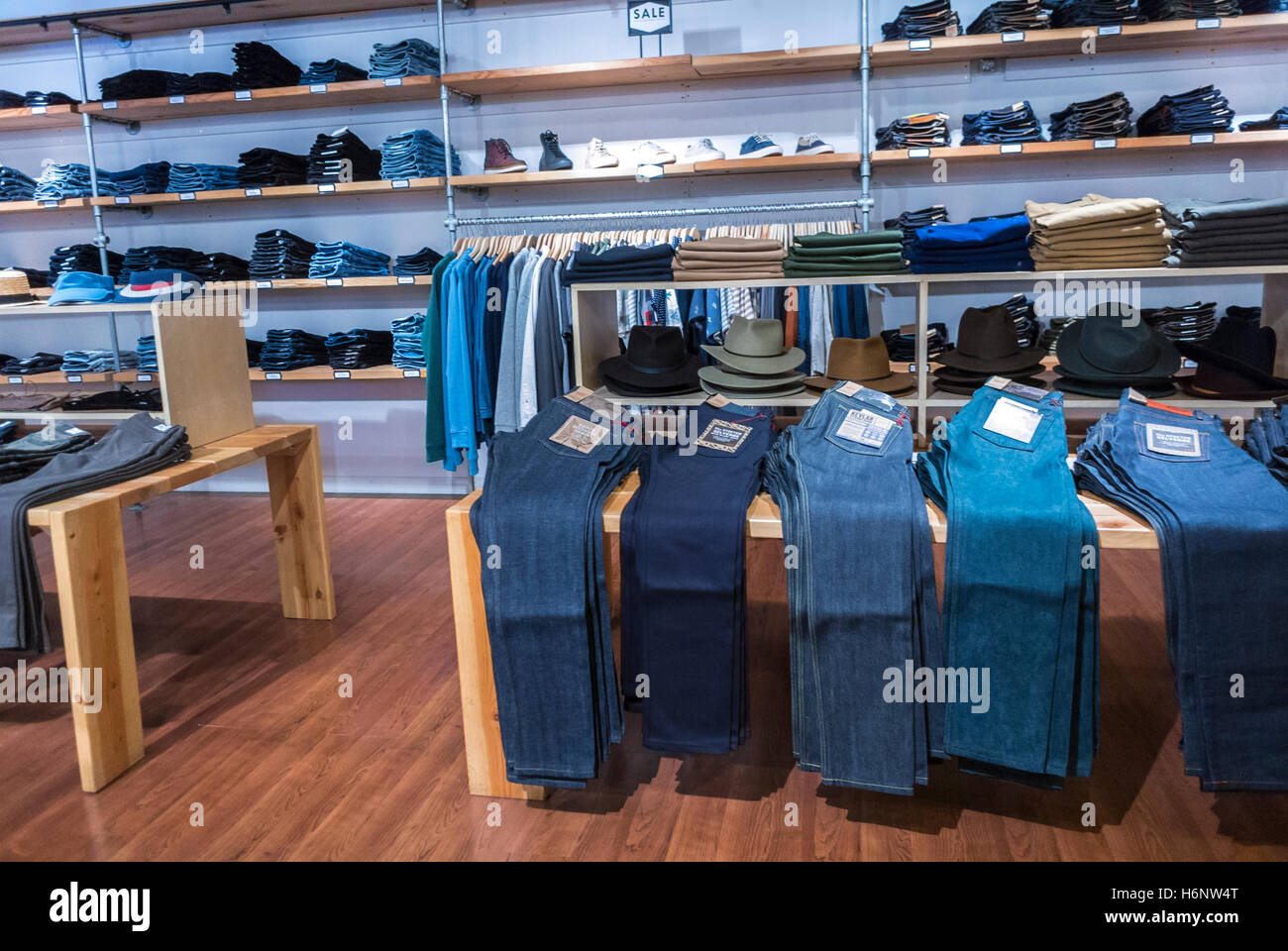 San Francisco, CA, USA, Inside, Jeans on Table Display, Clothing Store,  Azelea, Urban Life, Hayes Valley Stock Photo - Alamy