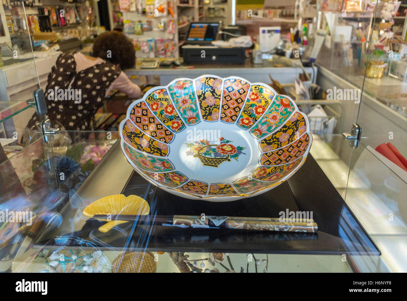 San Francisco, CA, USA, Gift Shop Window displays, Japanese Ceramics