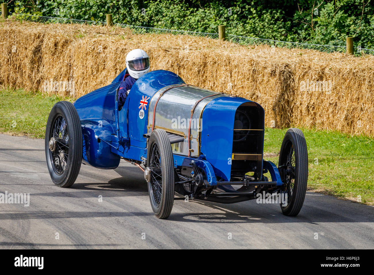 1920 Sunbeam V12 350HP with driver Ian Stanfield at the 2016 Goodwood Festival of Speed, Sussex, UK Stock Photo