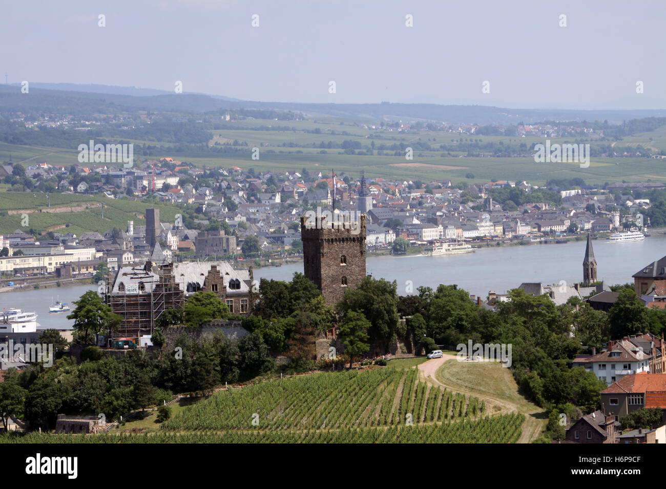 Story view hi-res stock photography and images - Alamy