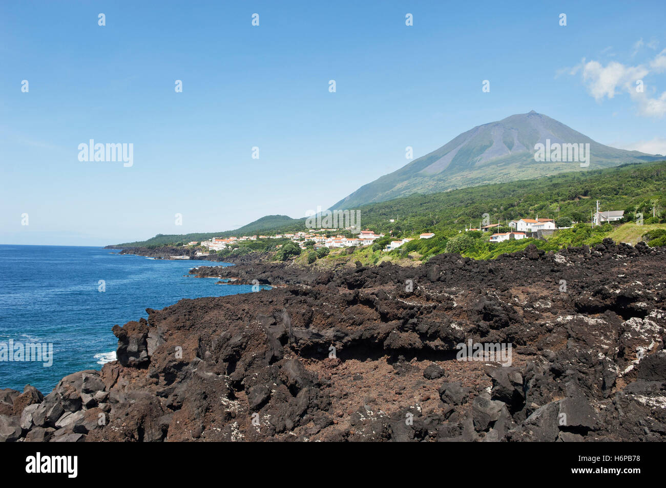 Rock cliff landscapes hi-res stock photography and images - Alamy