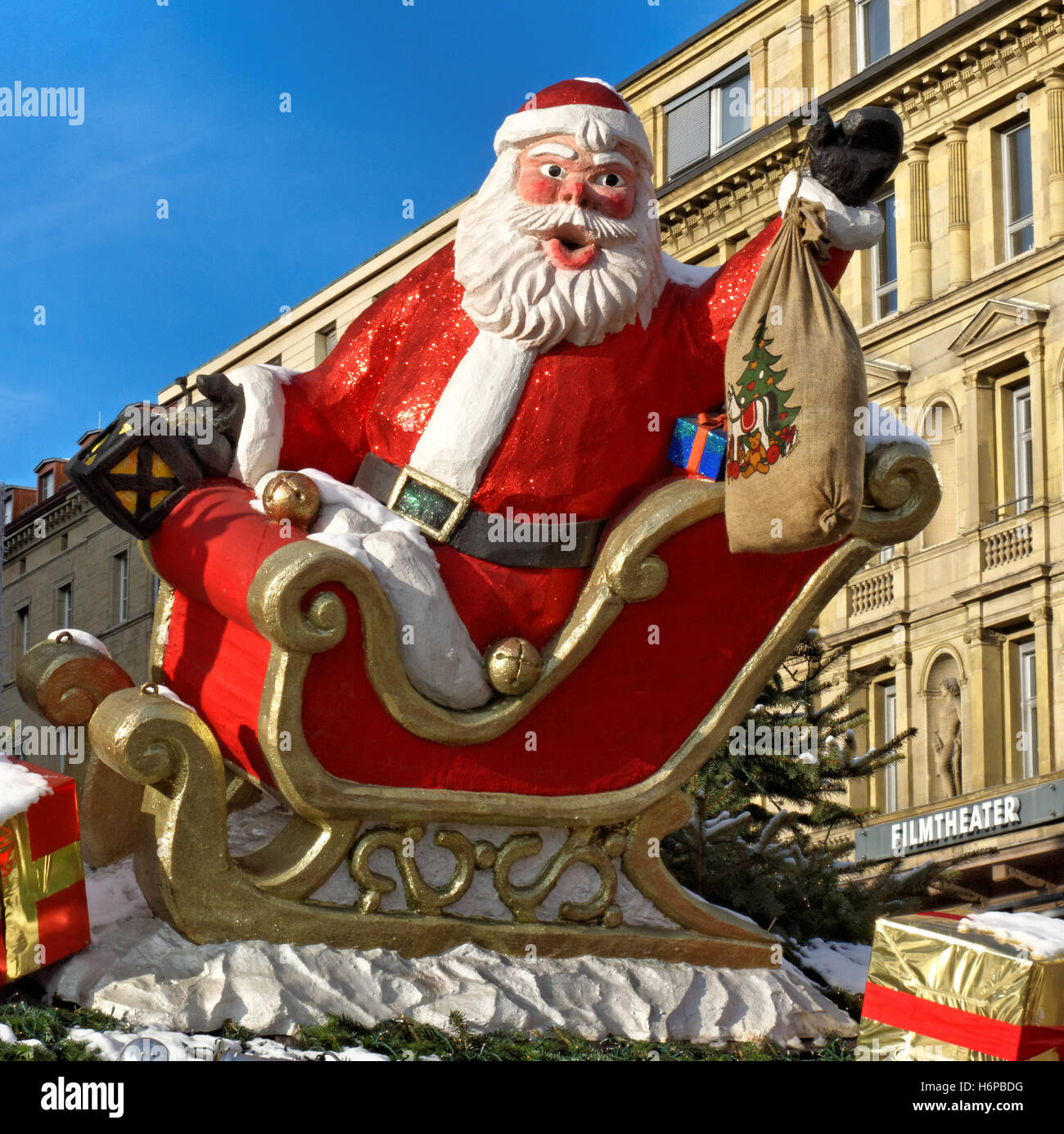 Santa claus santa claus hi-res stock photography and images - Alamy