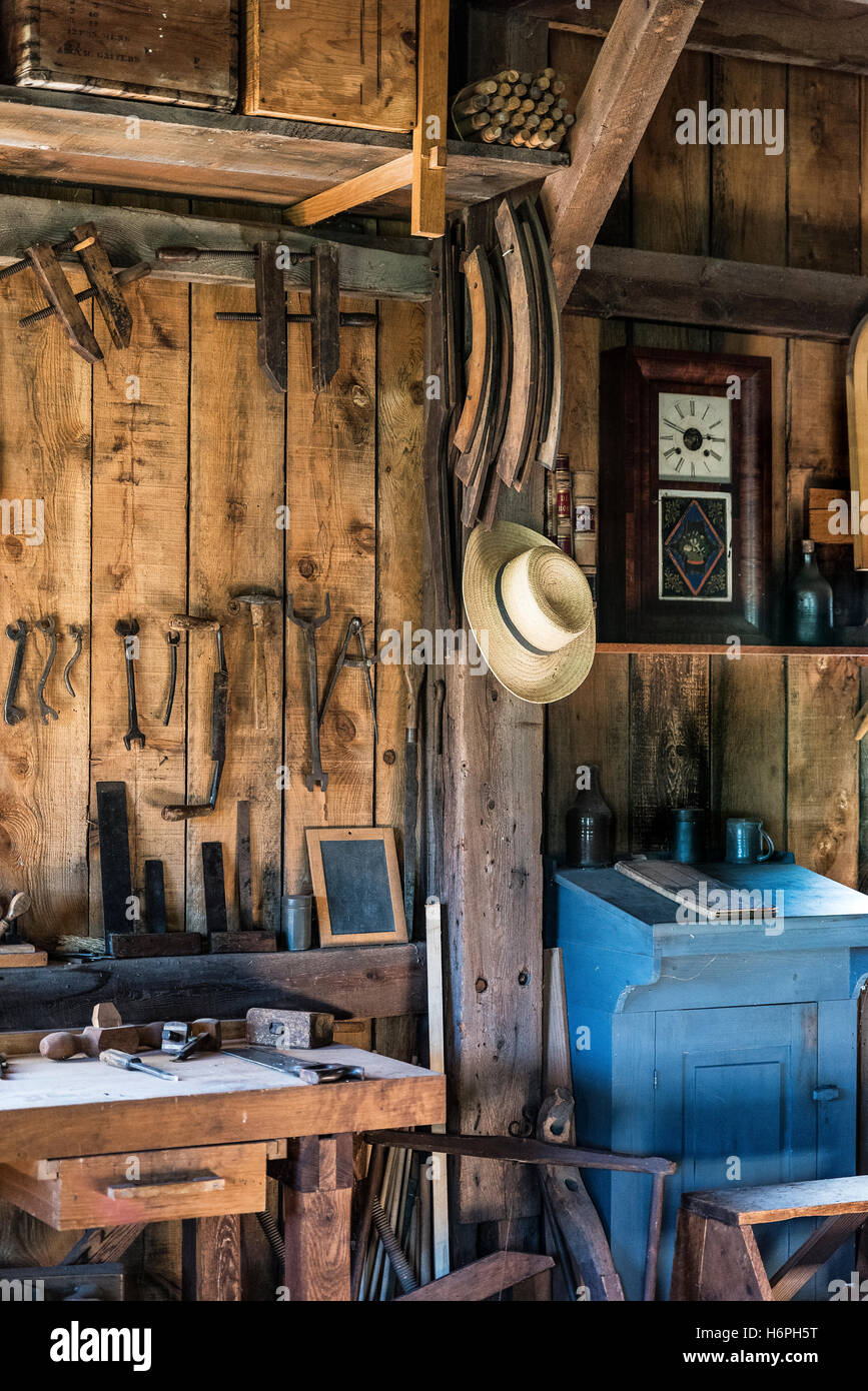 Wagon maker hires stock photography and images Alamy