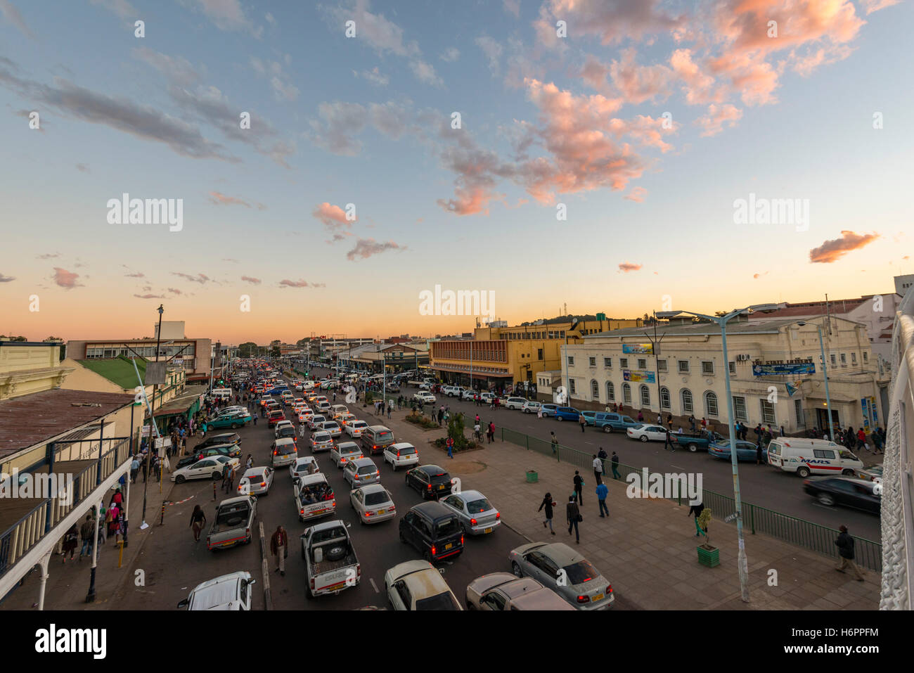 Harare zimbabwe city street hi-res stock photography and images - Alamy