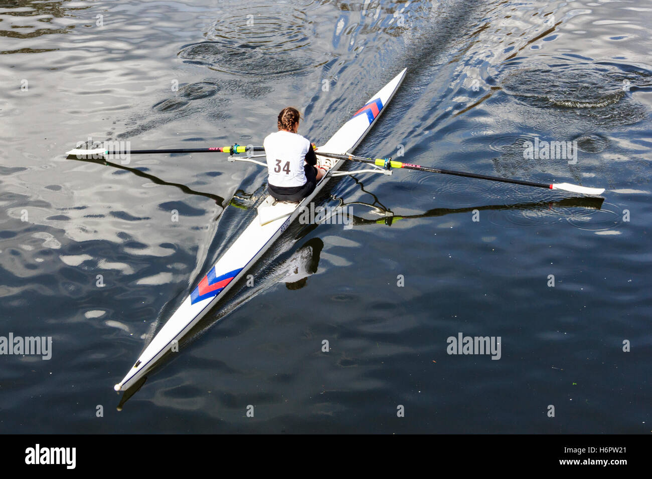 Rowing club race single hi-res stock photography and images - Alamy