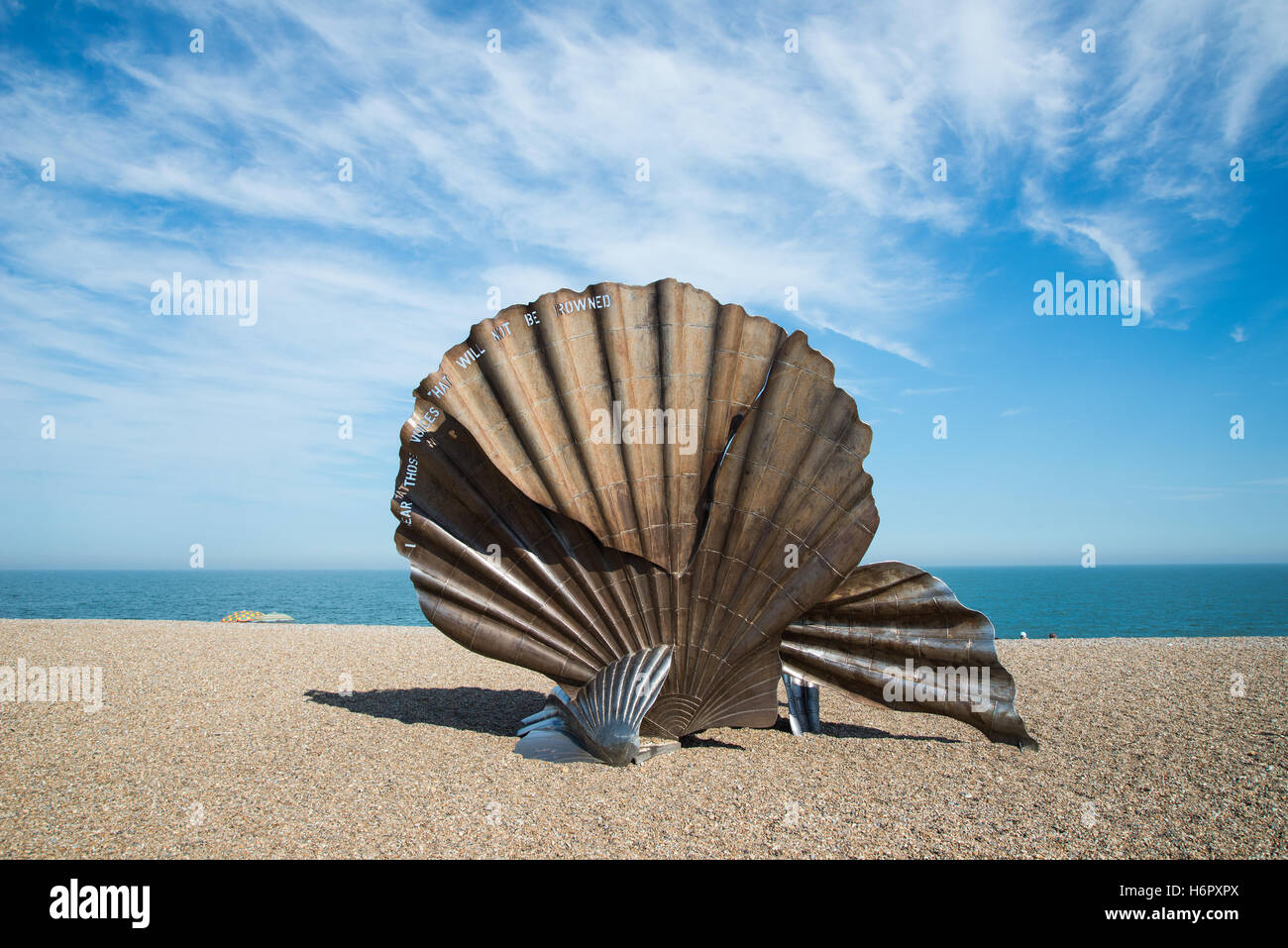 Scallop sculpture, Aldeburgh Beach. 'I hear those voices that will not be drowned' Stock Photo