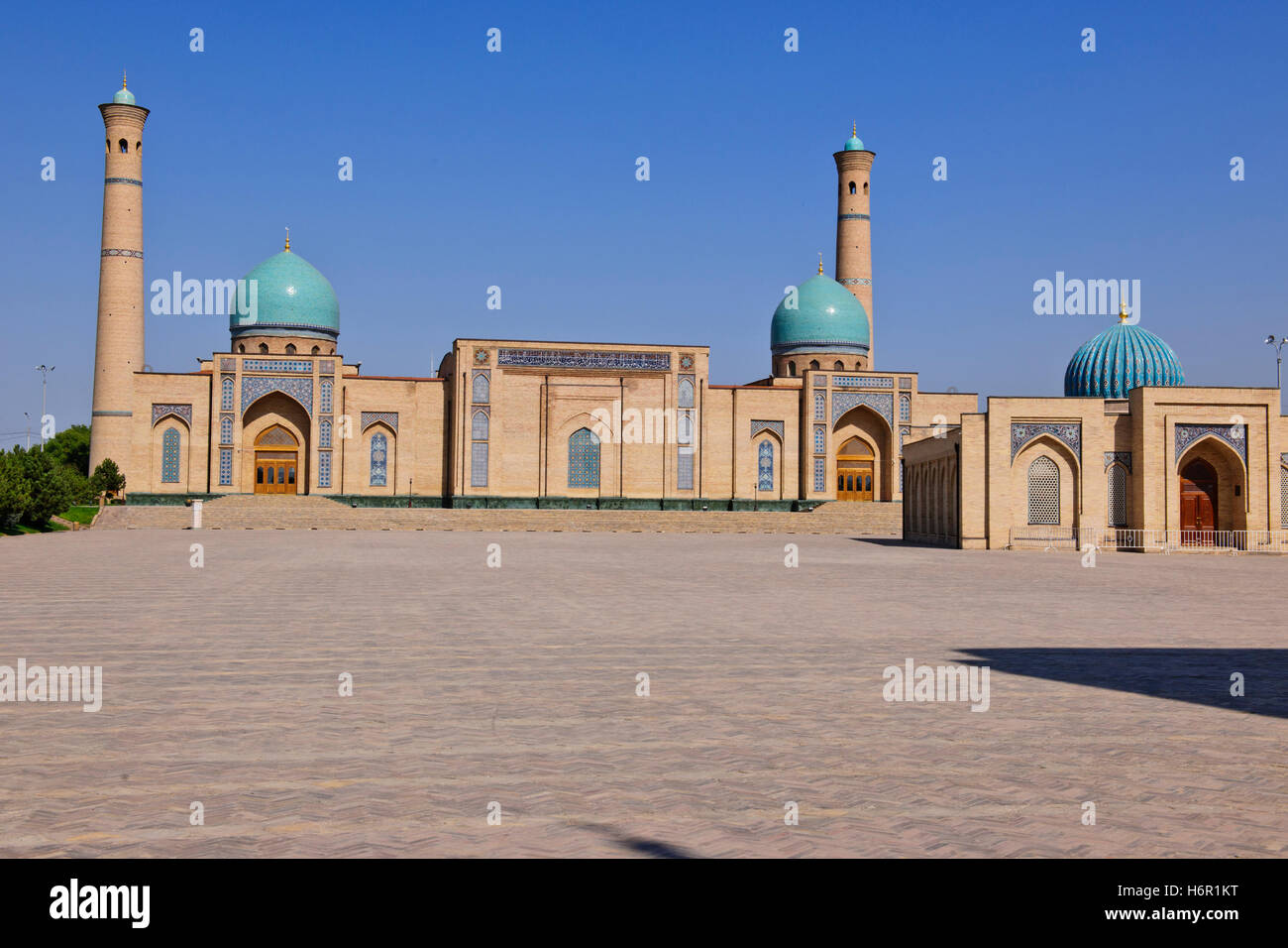 Khast Iman Centre & Square,Hazrati Imom Jome Masjidi,Taskent's largest place of Worship,Bara-Khan Madrassah,Tashkent,Uzbekistan Stock Photo