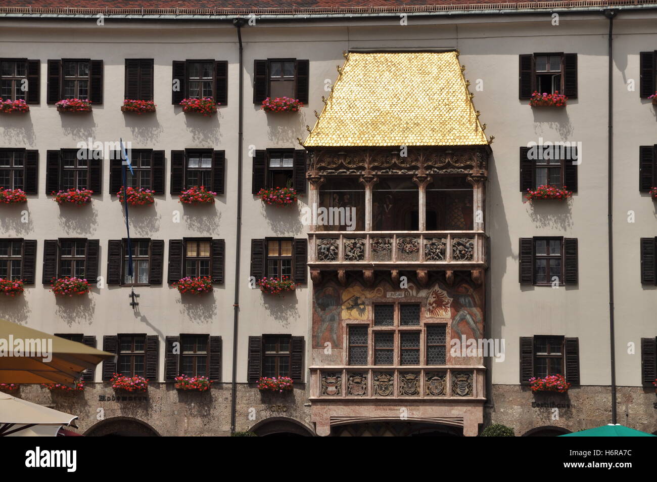 Historic buildings innsbruck hi-res stock photography and images - Alamy
