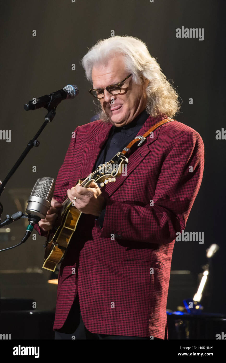 Ricky Skaggs High Resolution Stock Photography and Images - Alamy