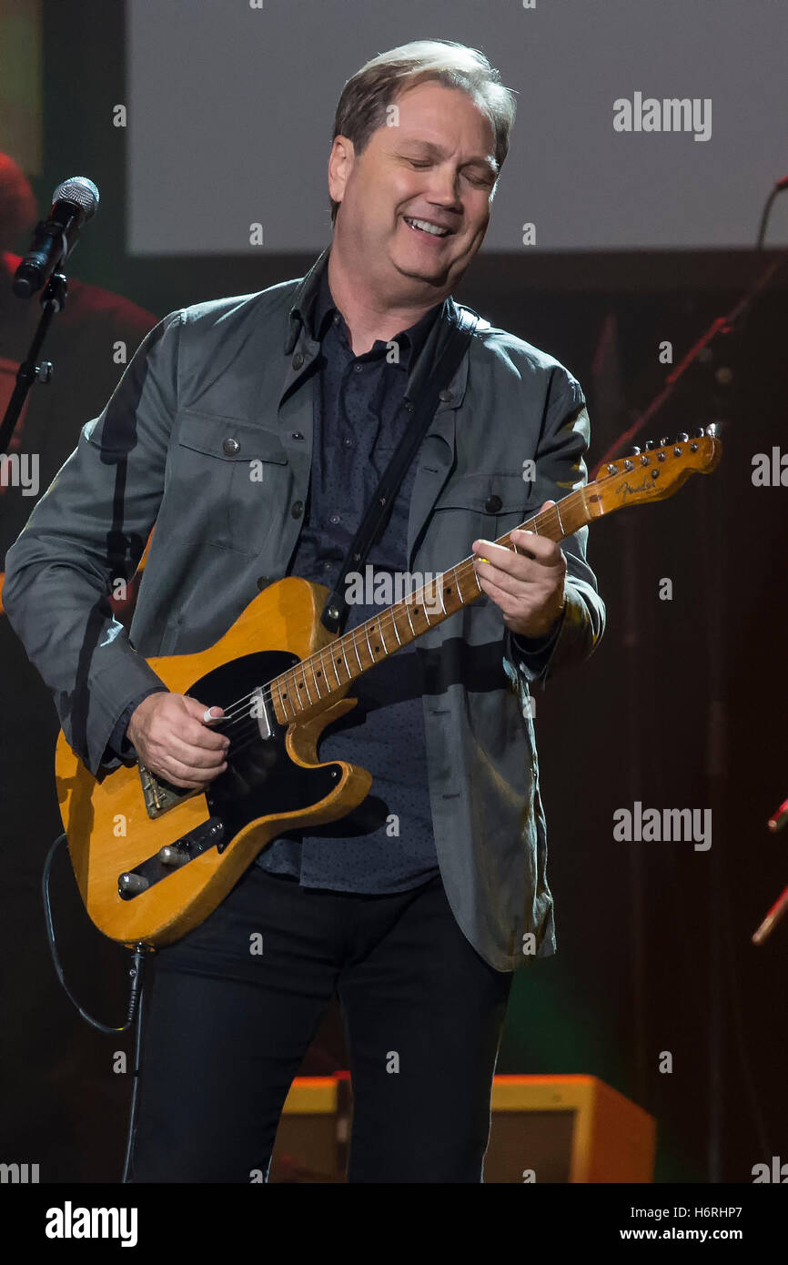 Steve wariner hi-res stock photography and images - Alamy