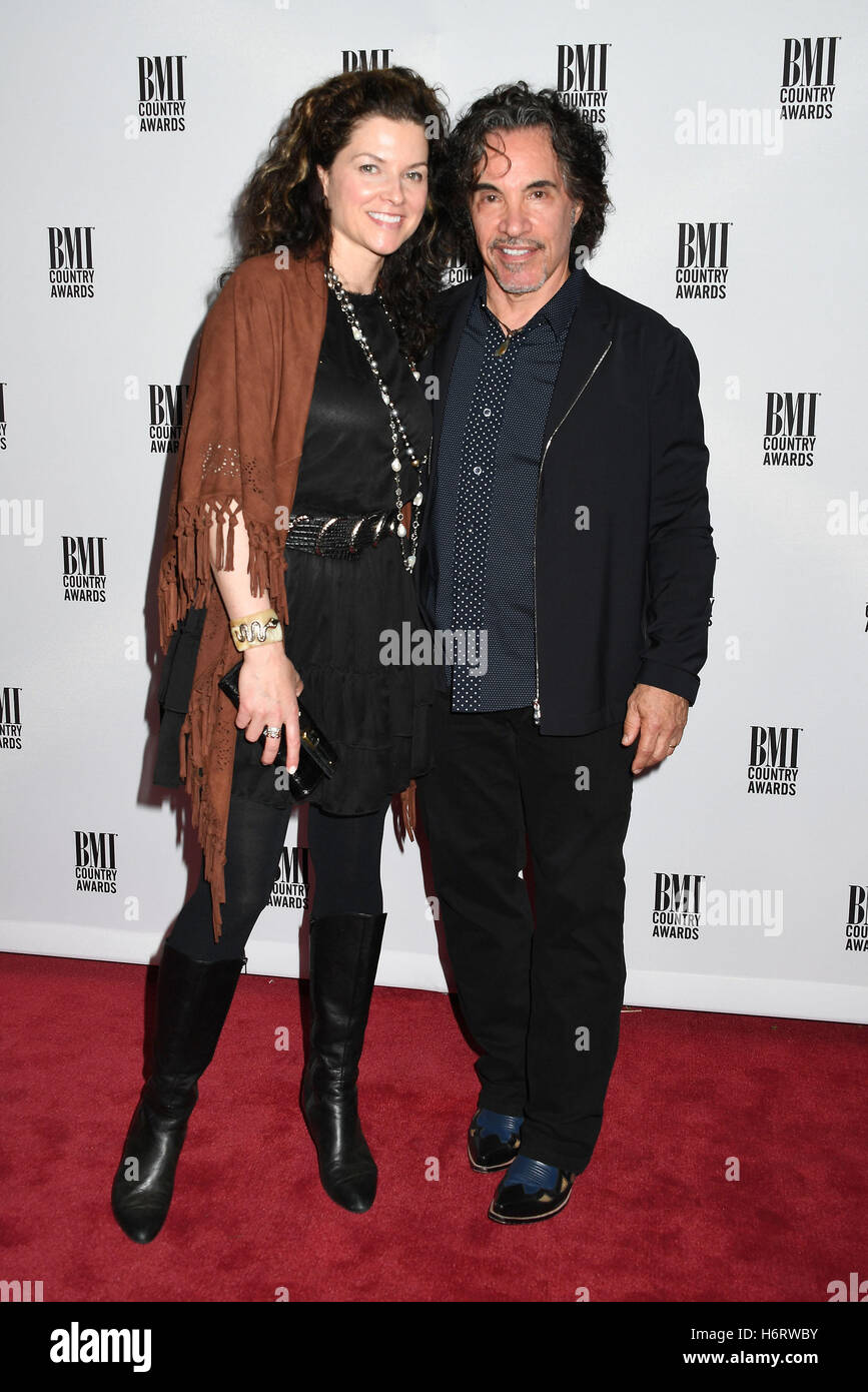 John Oates And Aimee Oates High Resolution Stock Photography And Images Alamy John Oates And Aimee Oates High Resolution Stock Photography And Images Alamy