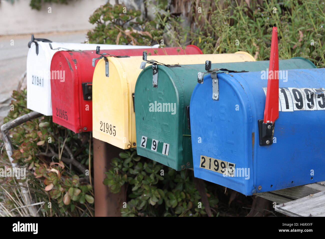 American mailbox flag hi-res stock photography and images - Alamy