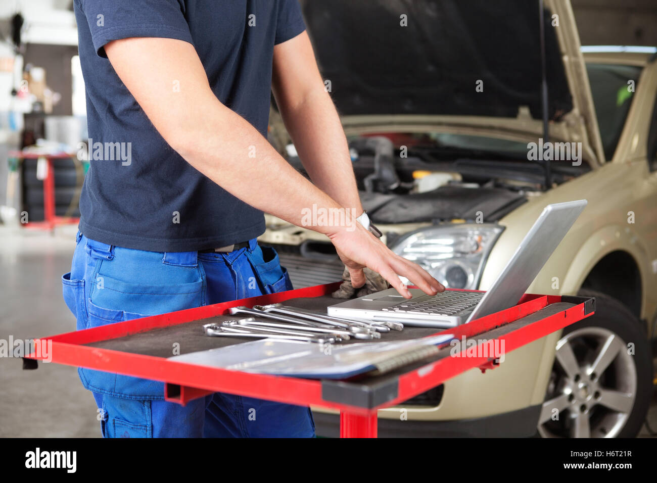 railway train engine rolling stock vehicle means of travel