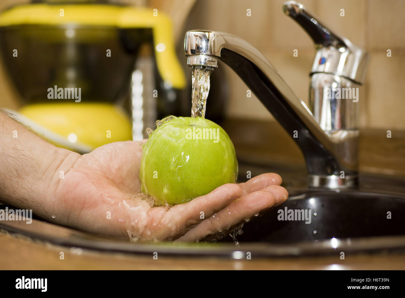 Washing fresh fruits vegetables hi-res stock photography and images - Alamy