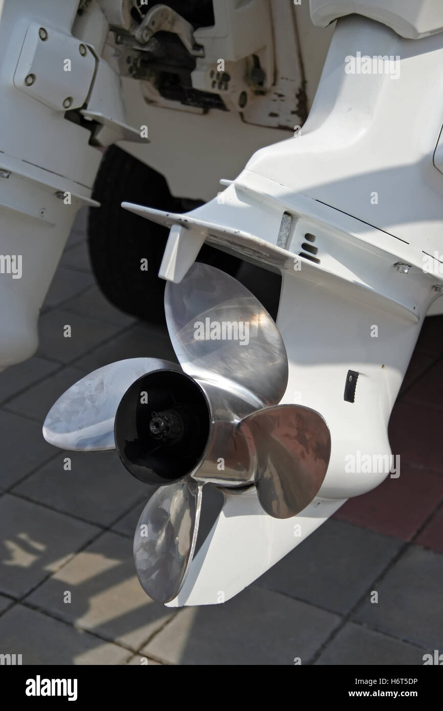 New boat propeller engine. New ship engine Stock Photo Alamy