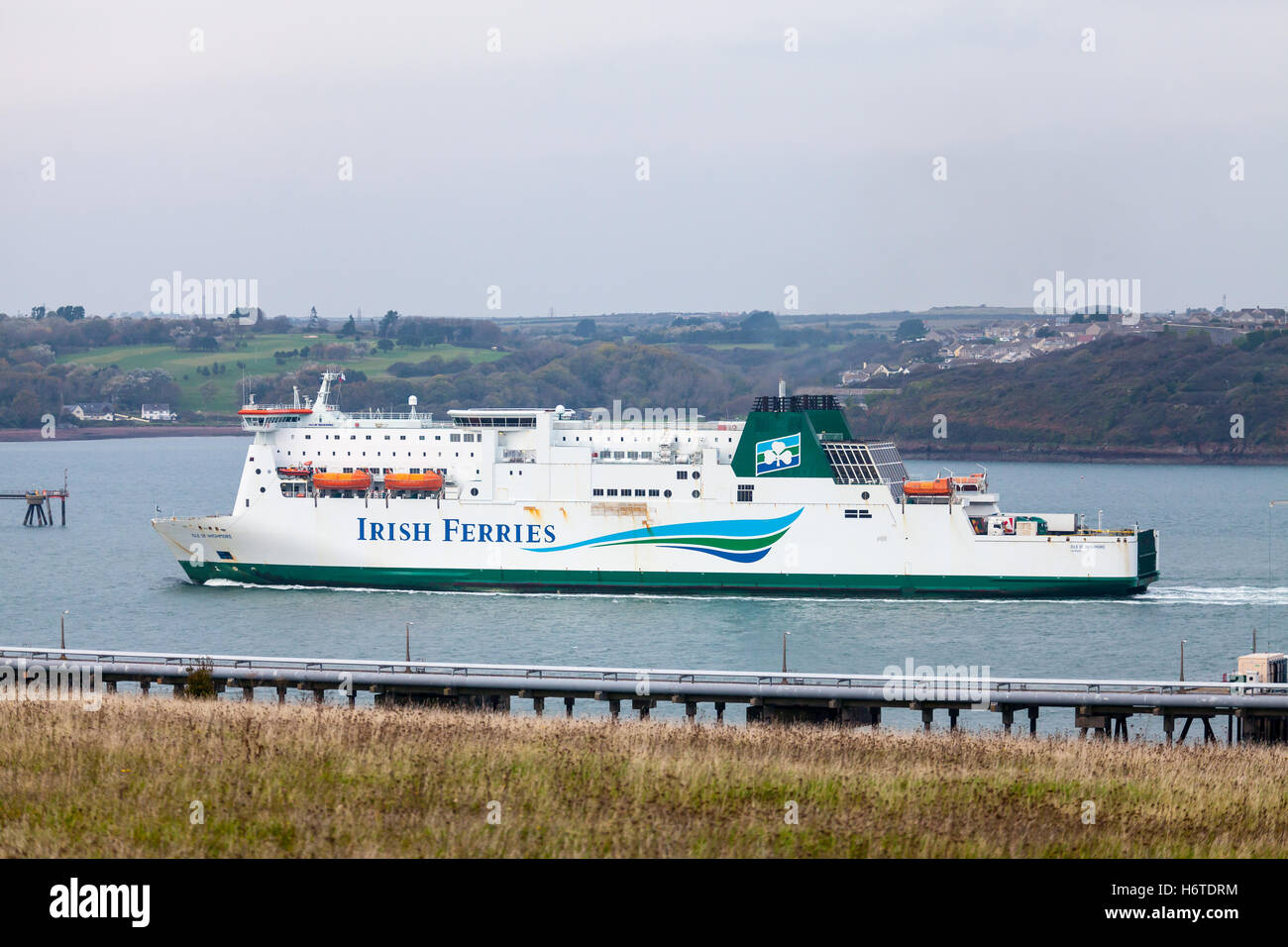 Stena Line Irish Ferry, Isle of Inishmore, at Pembroke Dock Stock Photo ...
