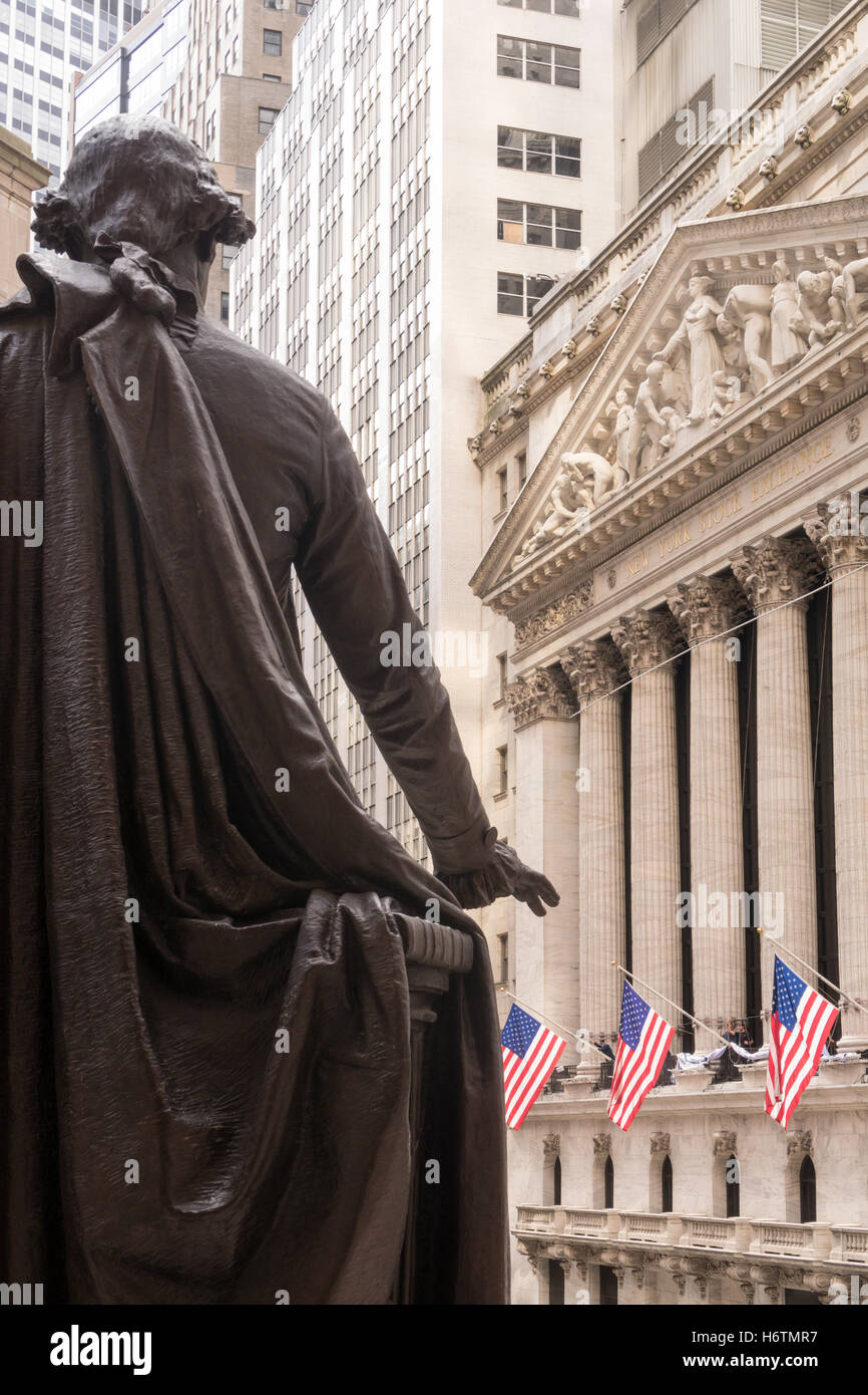 New York Stock Exchange from Federal Hall, George Washington Statue in ...