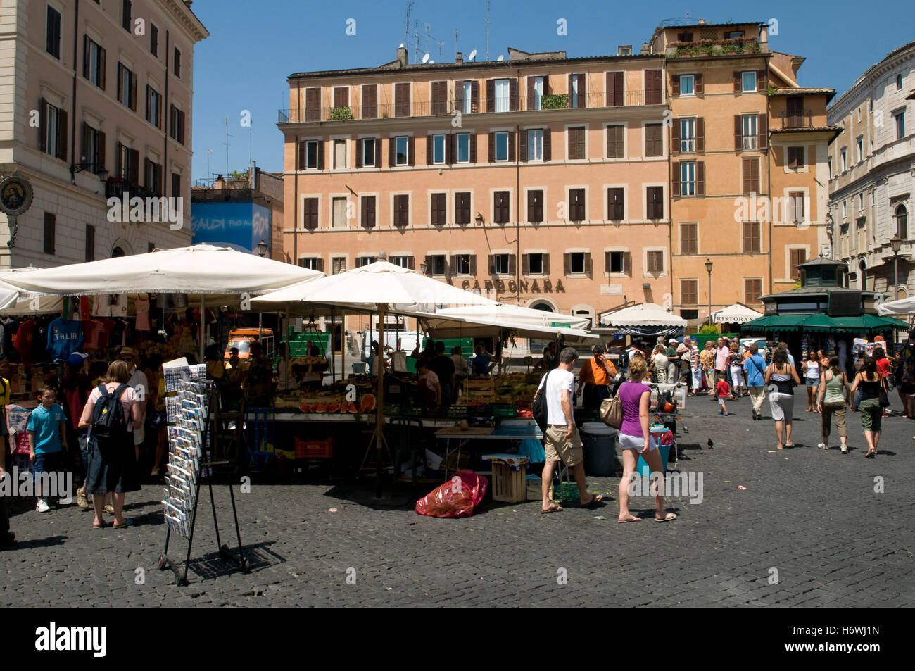 Market Square Rome Market stalls in the Campo de Fiori square, Rome, Italy, Europe Stock ...