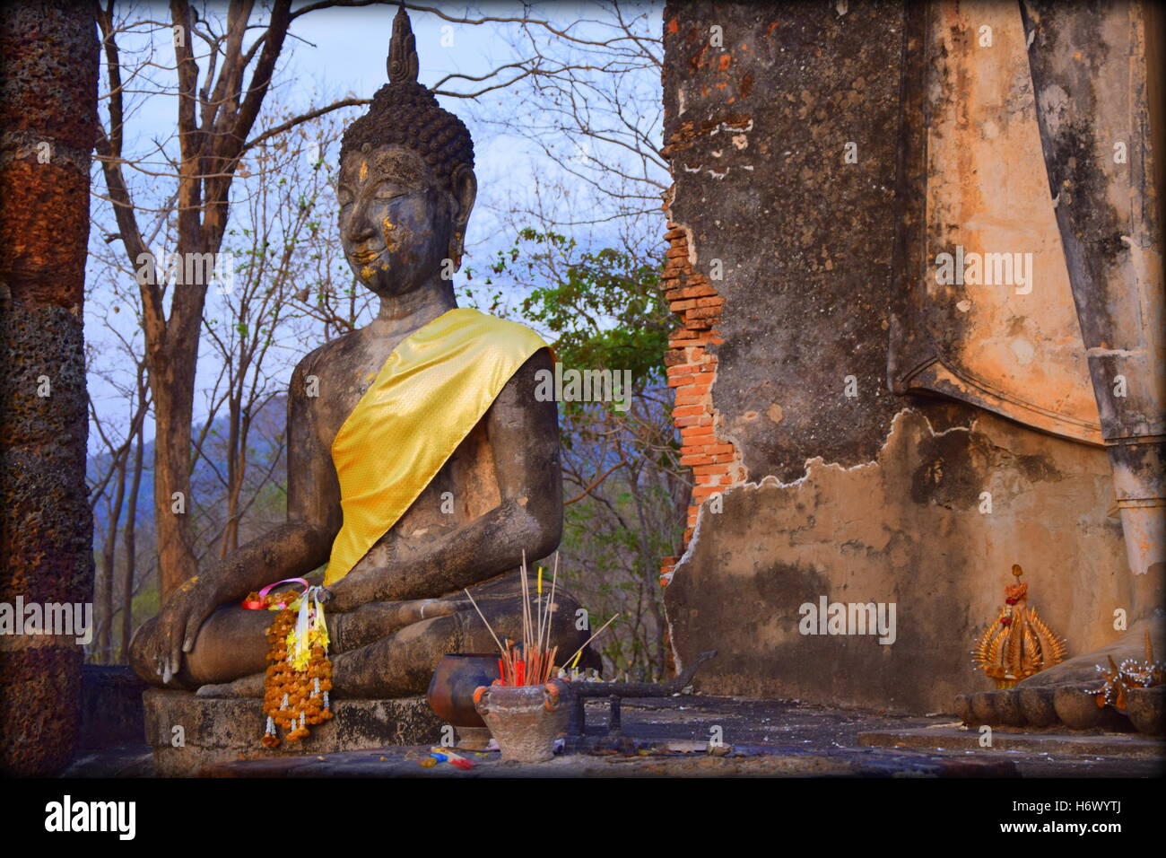 Buddha statue at sunrise in Thailand Stock Photo - Alamy