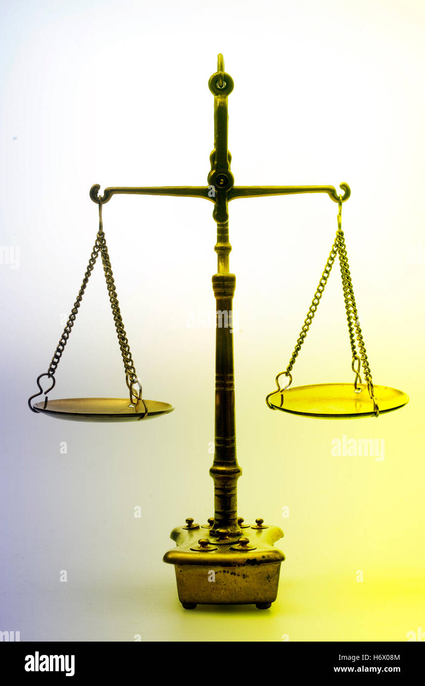 Mechanical golden weight scale, also laboratory balance, balance