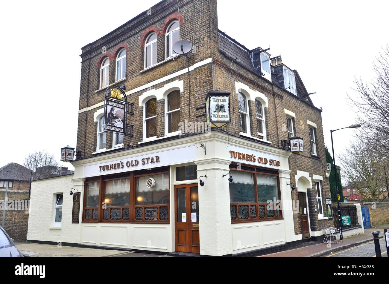 Wapping pub london hires stock photography and images Alamy