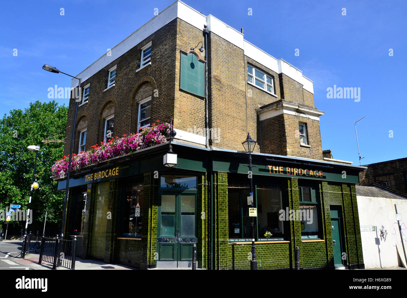 The Birdcage Pub, Columbia Road, London, England, UK Stock Photo