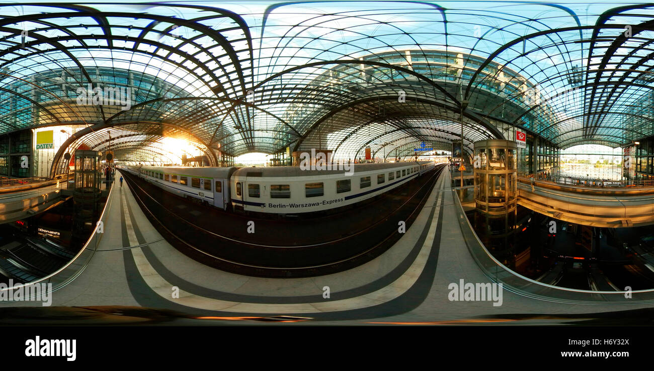 360 x 180 grad Panorama: Hauptbahnhof, Berlin. Stock Photo