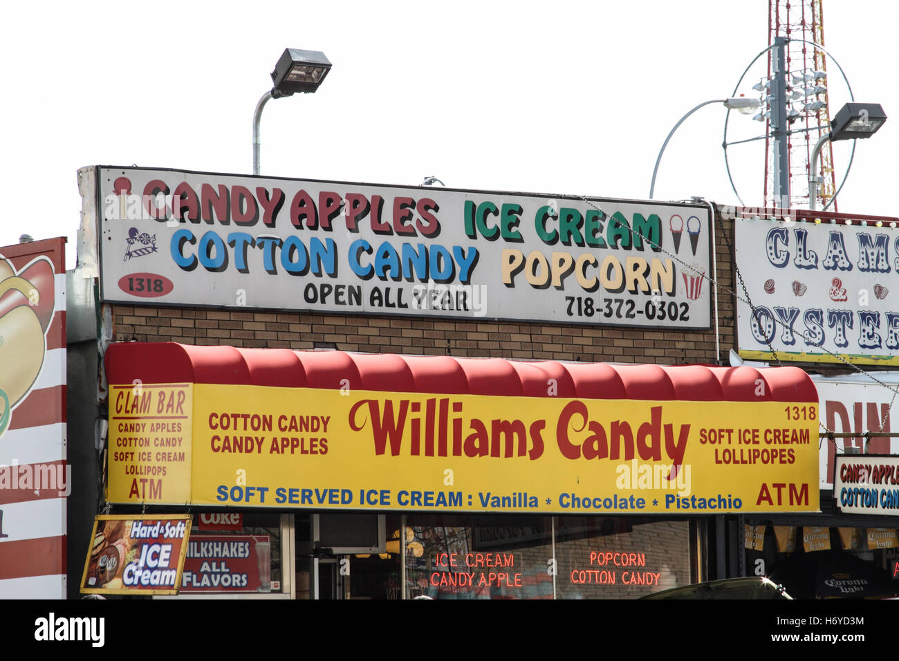 Popcorn and cotton candy hires stock photography and images Alamy