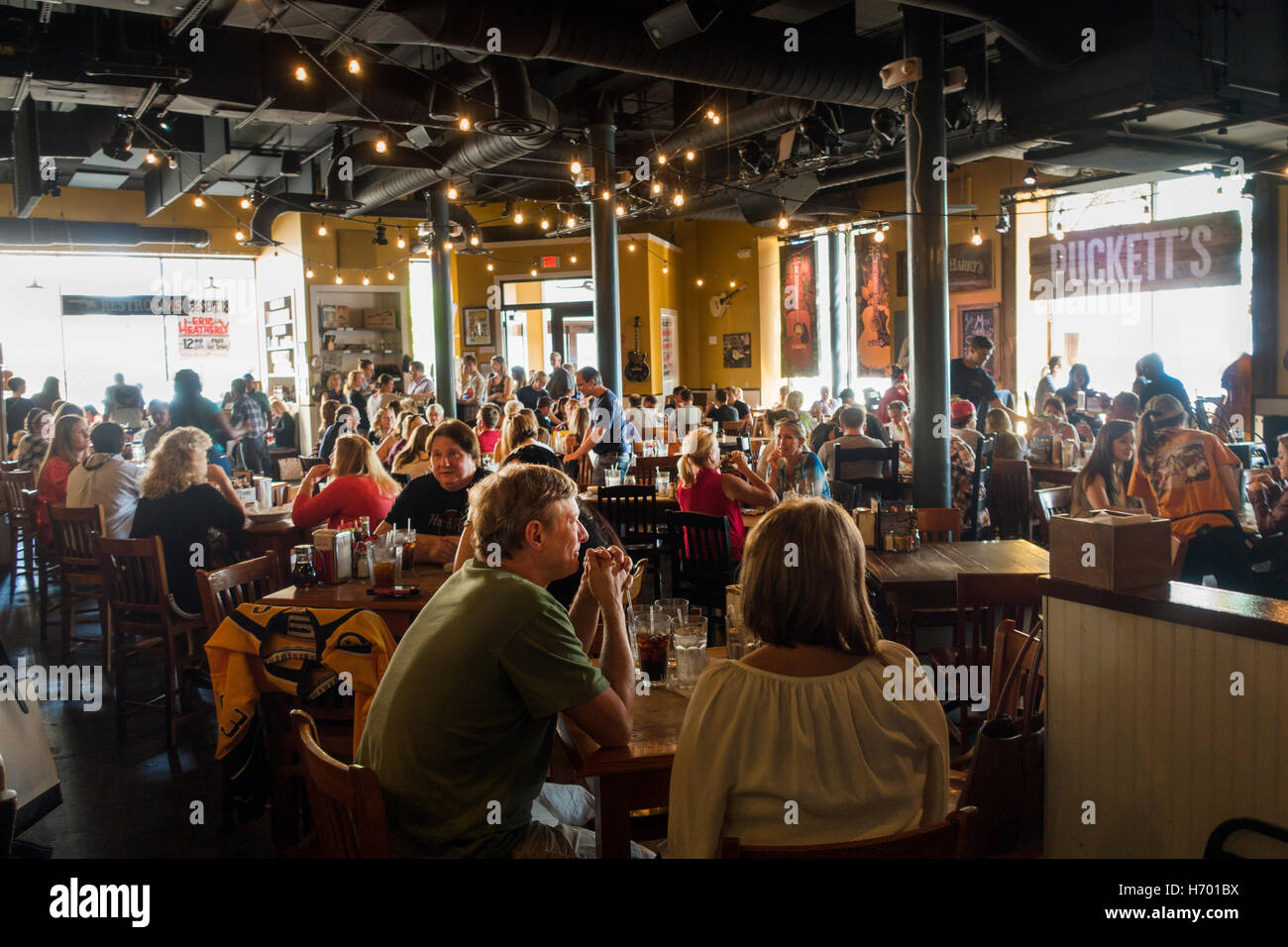 Puckett's grocery and restaurant Nashville TN Stock Photo Alamy
