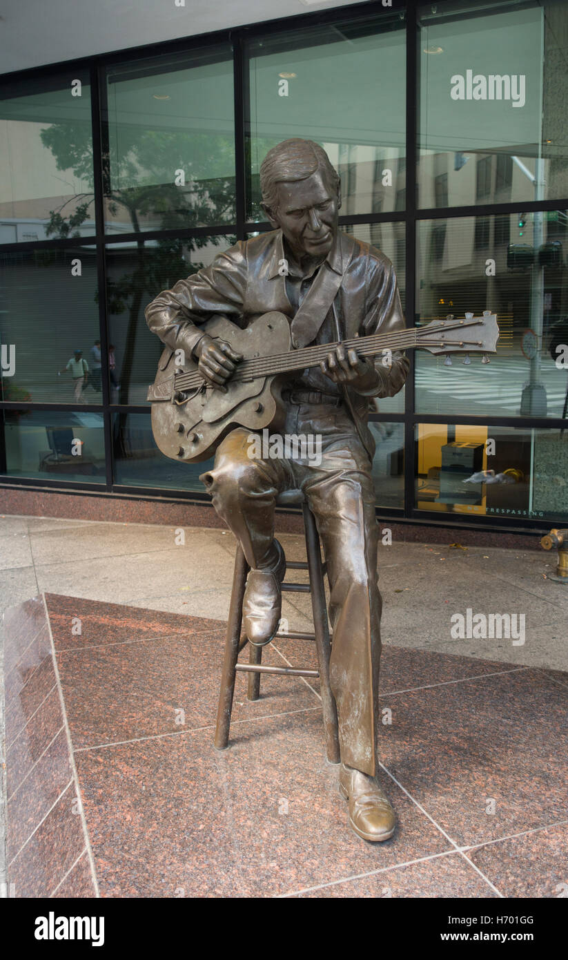 Chet Atkins statue Nashville Tennessee Stock Photo