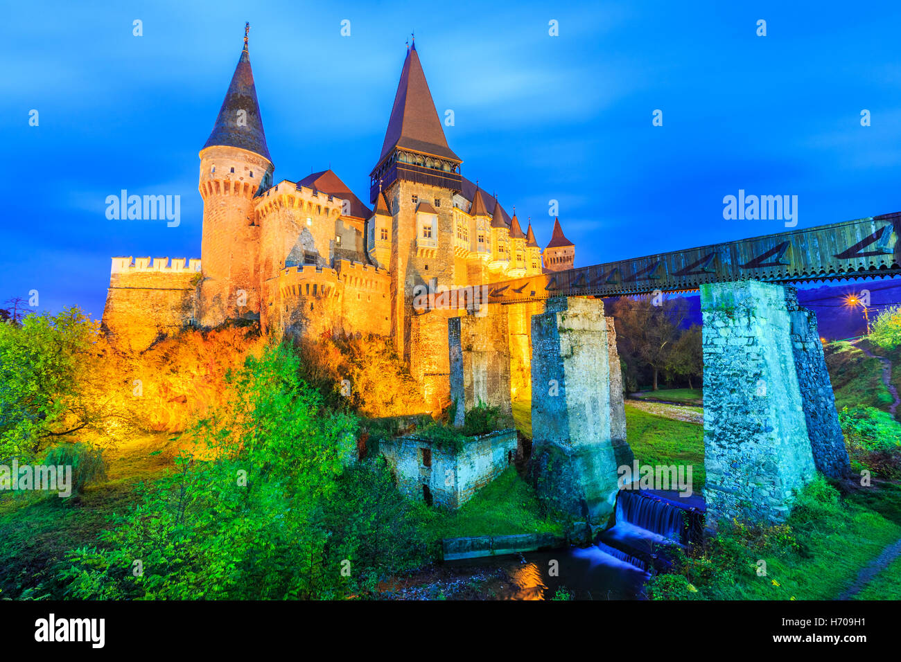 Hunyad Castle / Corvin's Castle in Hunedoara, Romania Stock Photo Alamy