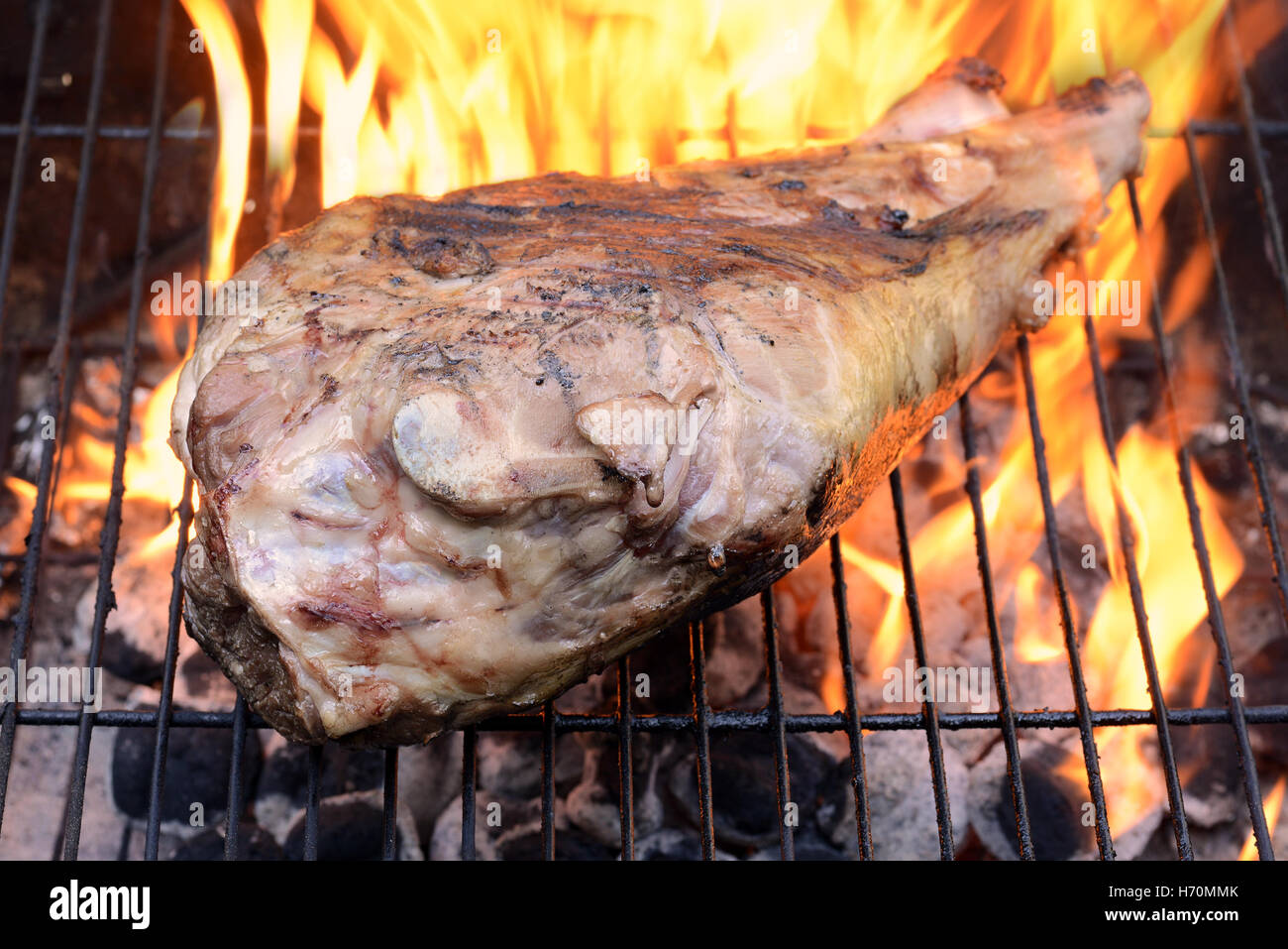 Spit roasted lamb hires stock photography and images Alamy