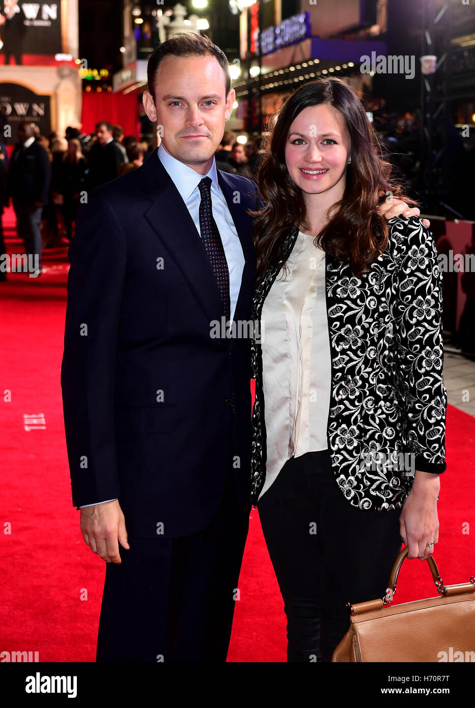 Rebecca night harry hadden paton arrive hi-res stock photography and ...