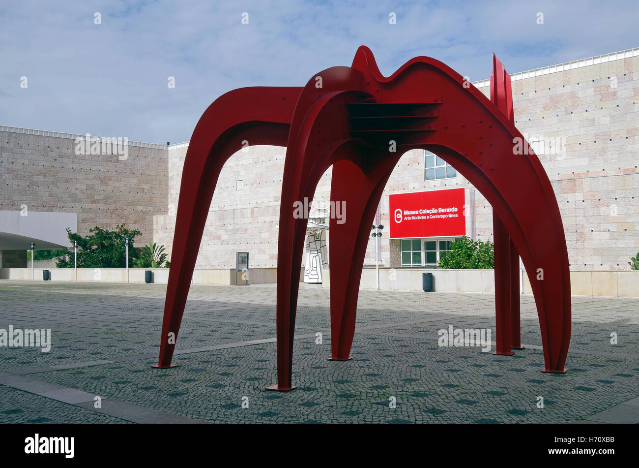 Alexander Calder, red stabile sculpture Belém Stock Photo Alamy