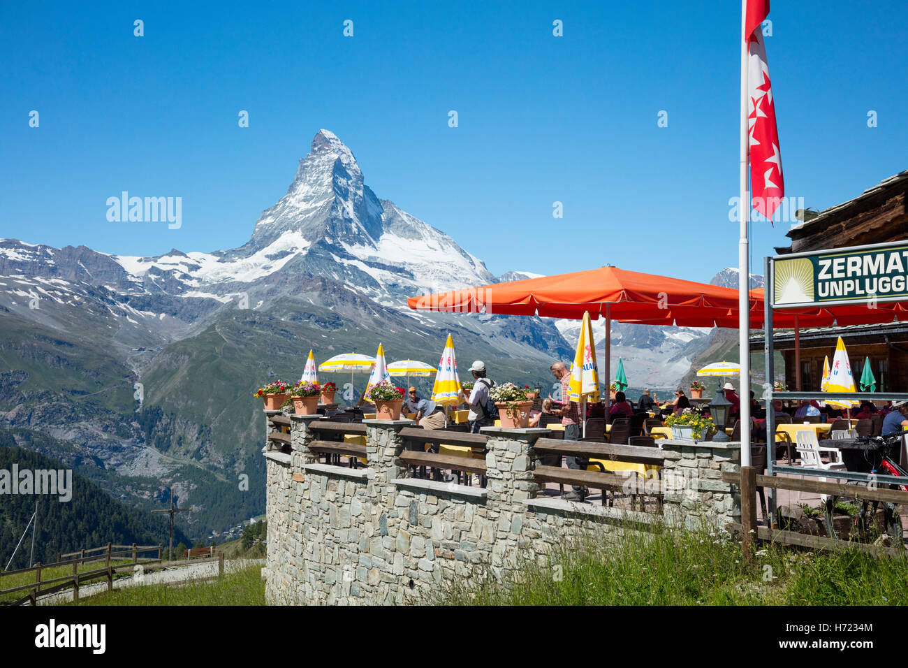 Buffet Bar Sunnegga beneath the Matterhorn, Zermatt, Pennine Alps, Valais, Switzerland. Stock Photo