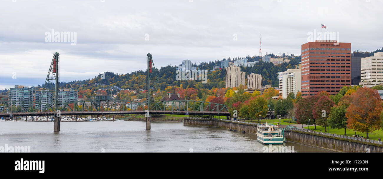 Portland Oregon city downtown waterfront park by Hawthorne Bridge in fall season panorama Stock Photo
