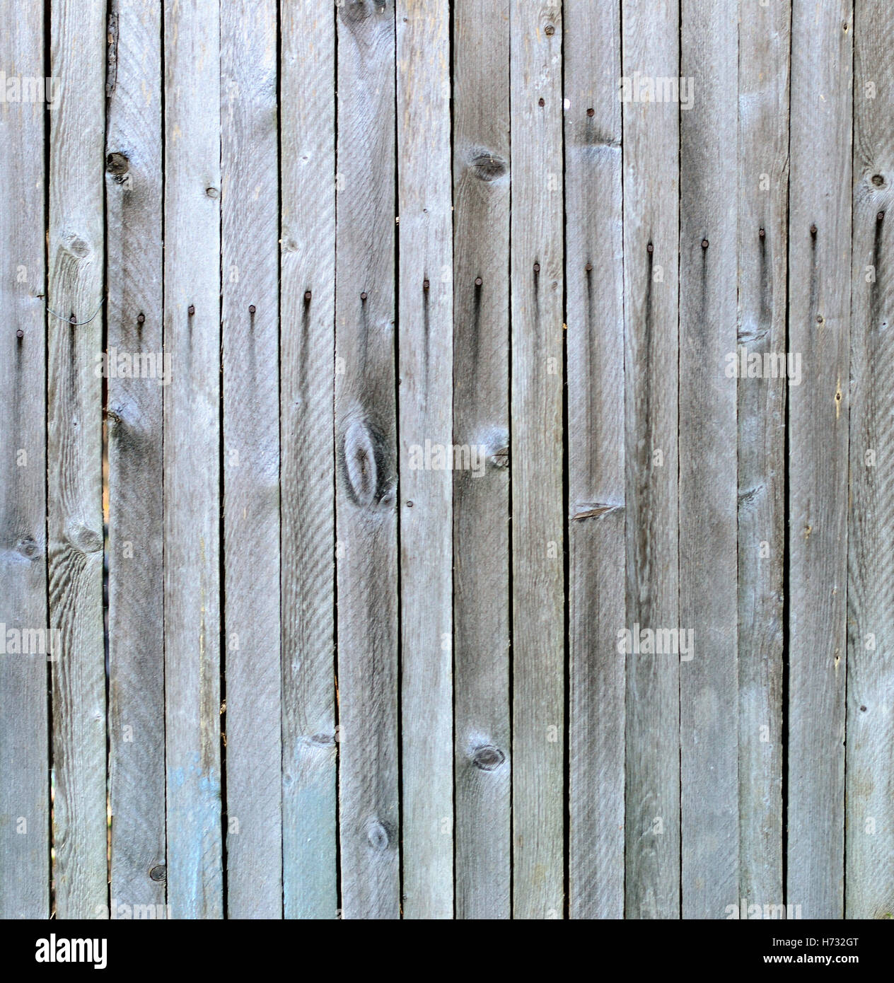 Wooden fence lining hi-res stock photography and images - Alamy